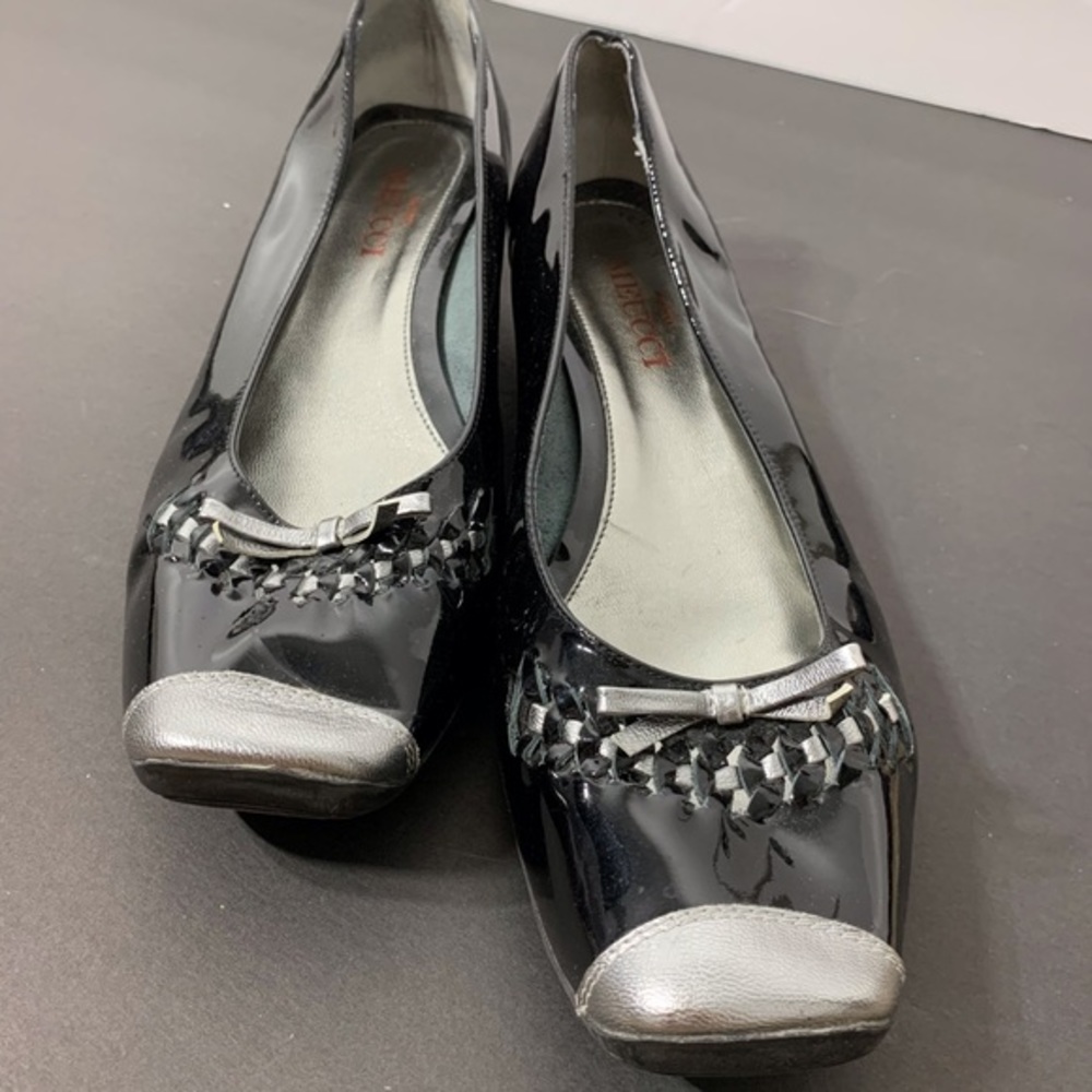 EUC Sesto Meucci Black Patent Leather Flats Size9M